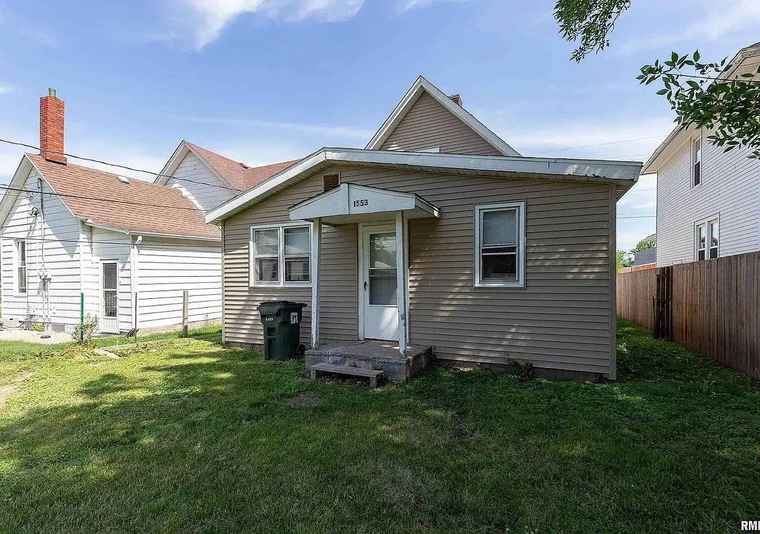 1553 W 17th St - Duplex — Photo 2