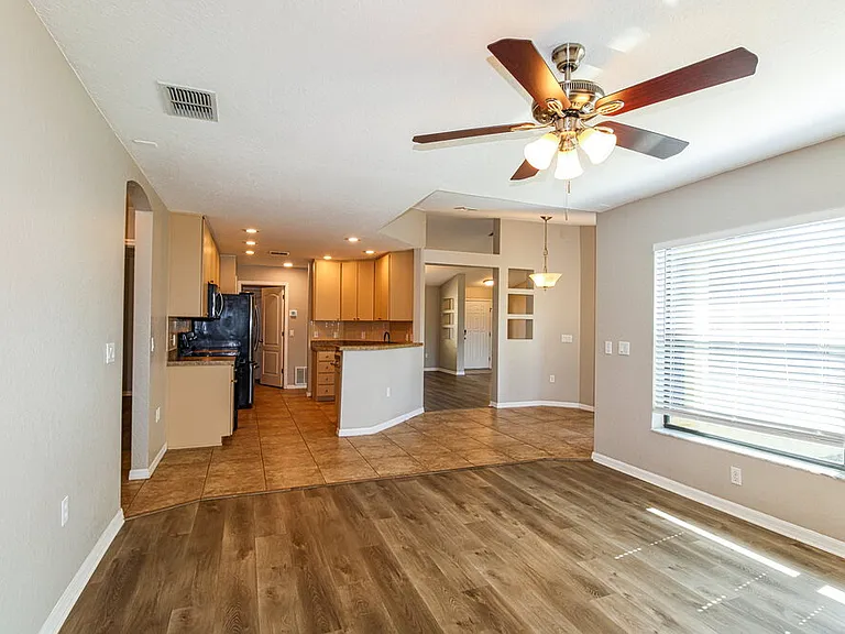 13114 Scottville St — Photo 6
