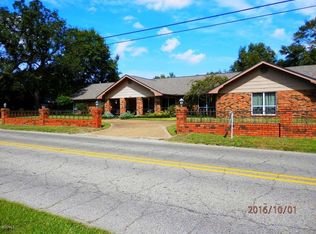 2186 Atkinson Rd, Biloxi, MS 39531