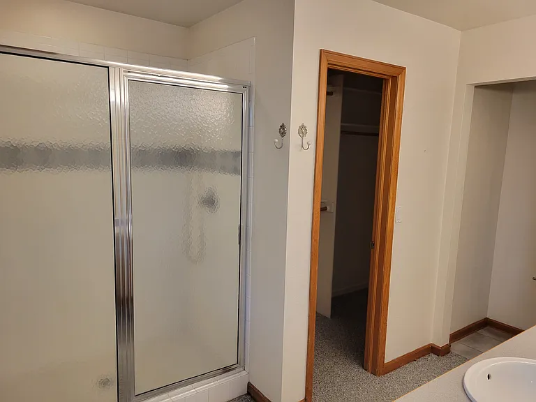 Dakota Meadows Dr — Photo 11