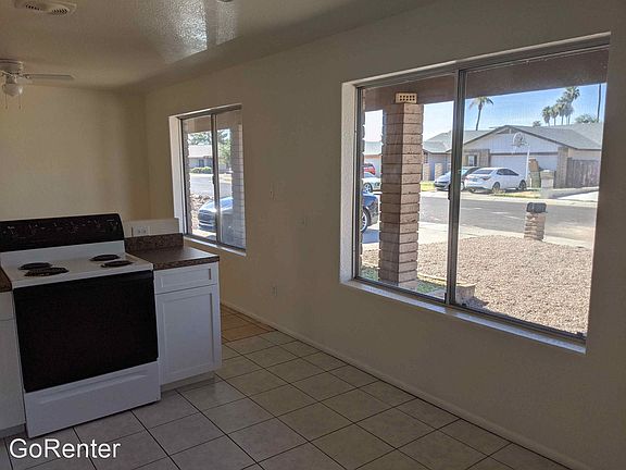 2nd image of 6934 W Georgia Ave #8-21245096