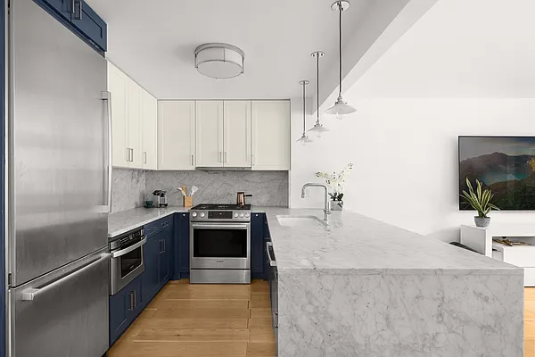 1330 Fifth Avenue #3H