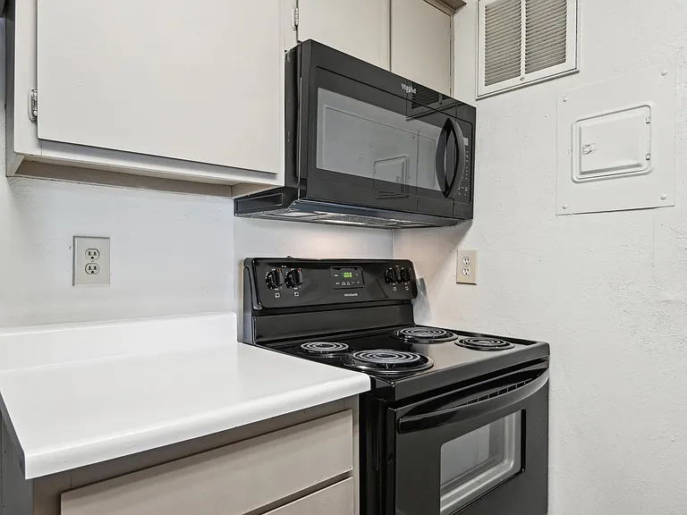 Abbey Glenn Apartments — Photo 89