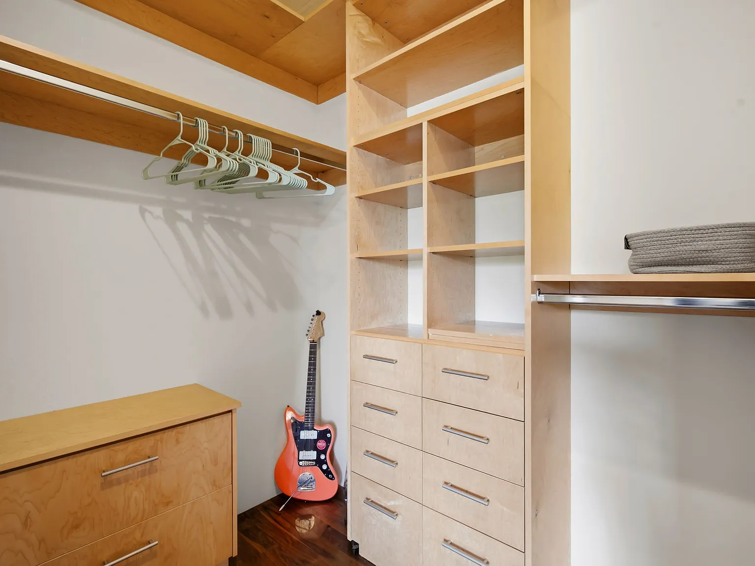1 bed, 1000 sqft, $3,750 — Photo 2