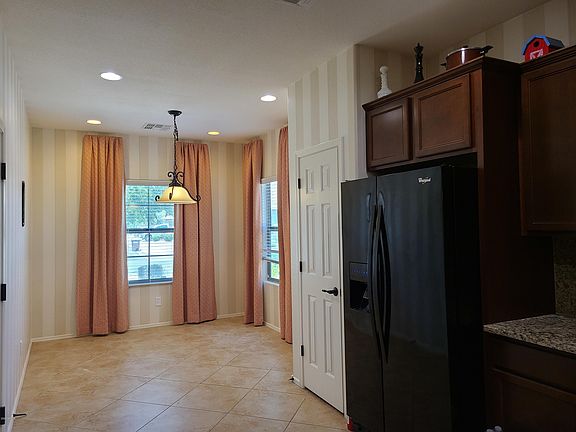 5th image of 25787 N 107th Dr