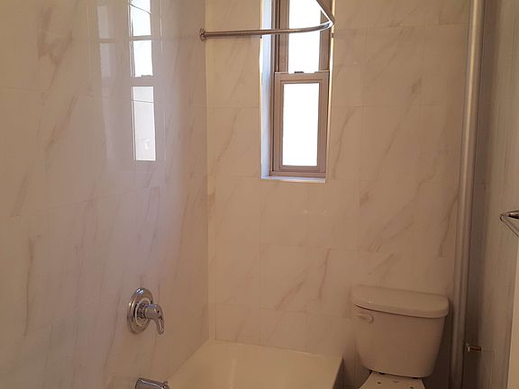4th image of 4310 50th St #5D