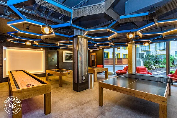 Rented by The KCI Group | media 60