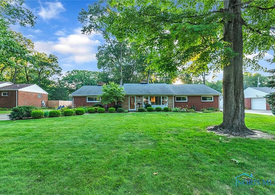 5161 Pawnee Rd, Toledo, OH 43613 | Zillow