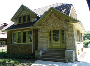 2716 N Grant Blvd, Milwaukee, WI 53210