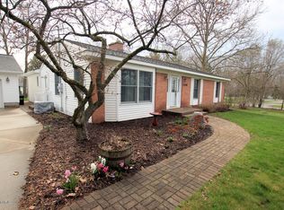 5248 S 3rd St, Fremont, MI 49412