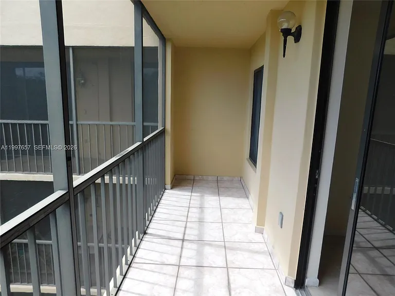 8065 SW 107th Ave #321 — Photo 14