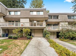 17110 NE 2nd Pl, Bellevue, WA