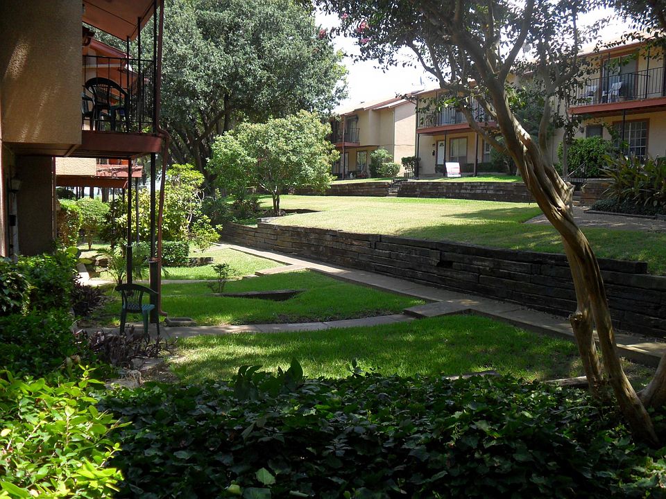 1st image of 5618 Marina Dr #32F