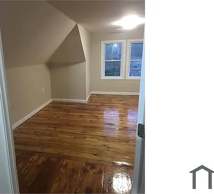 40 Dresser St #2 — Photo 2