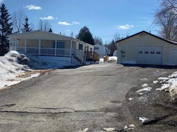 12 Stoddard Street, Milo, ME 04463