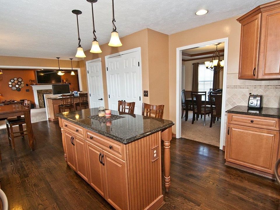 1st image of 6498 Willow Bend Dr
