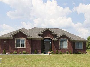 4090 Shoemaker Rd, Almont, MI 48003