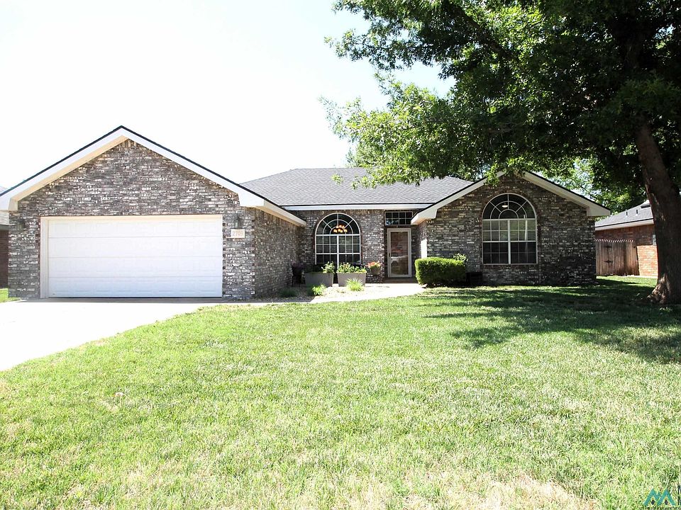 1st image of 2709 Putnam Dr