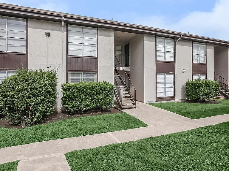 Marigold Apartments — Photo 4