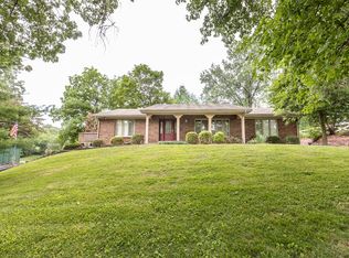 412 Barnett Dr, Edwardsville, IL 62025