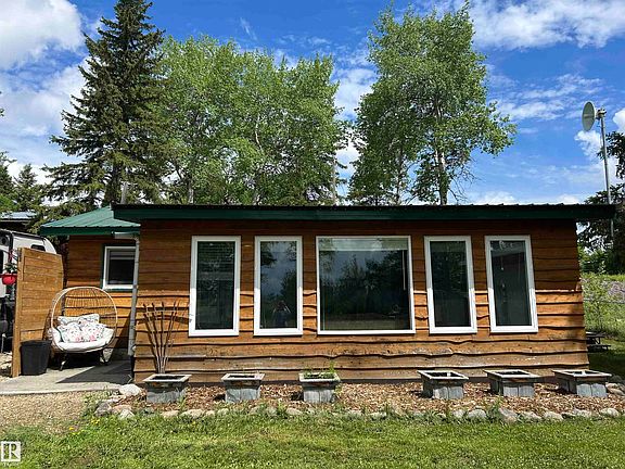 2nd image of 51551 Range Road 212a #177