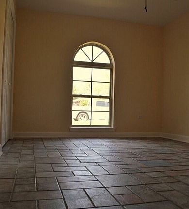 5th image of 616 Gaynell Dr