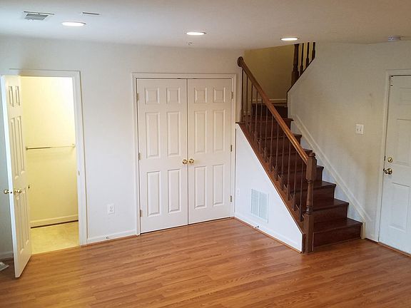 lower level half bath, washer and dryer