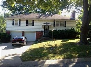 8915 E 57th St, Raytown, MO 64133