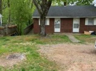 500 Clearview Dr #B, Martinsville, VA 24112