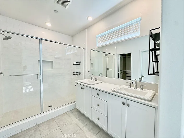 1868 S Westside Dr #28 — Photo 22