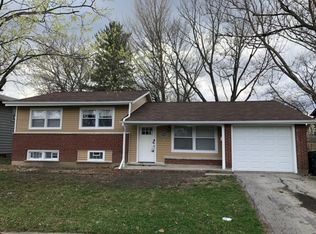 17712 Grandview Dr, Hazel Crest, IL 60429