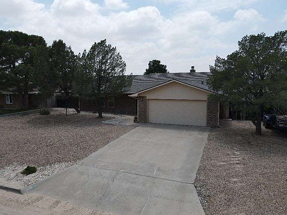 3rd image of 2902 N Lea Ave
