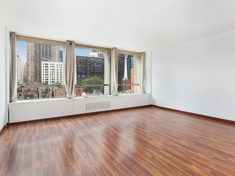 330 E 33rd St #6H