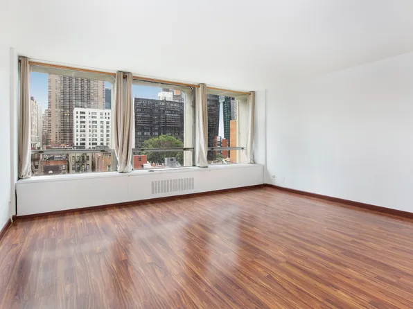 330 E 33rd St, New York, NY