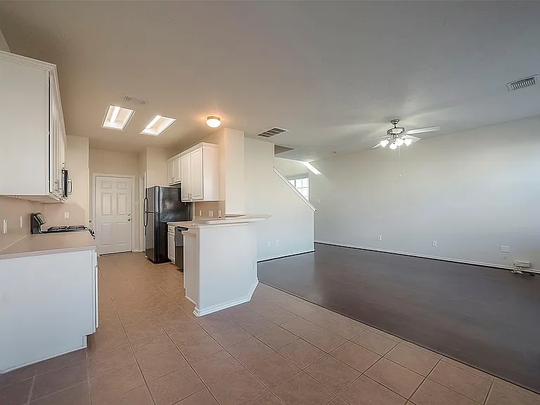 14330 Fairbuff Ln — Photo 16