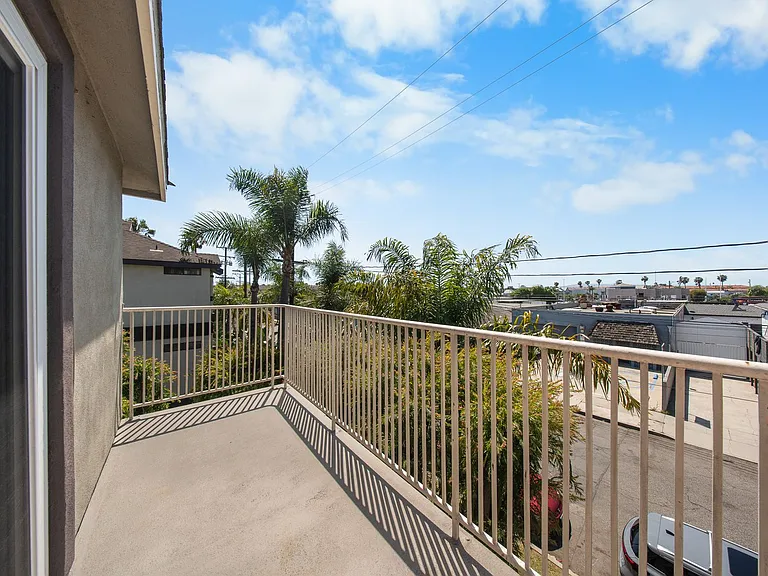 1190 Newport Ave. — Photo 12