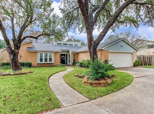 6119 Hummingbird St, Houston, TX 77096