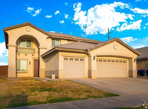 2nd image of 3699 Blossom Way