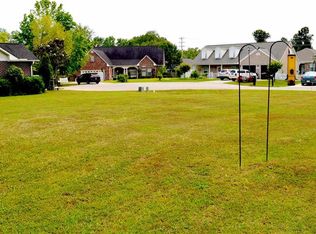 37 Ravenwood Dr, Little River, SC 29566