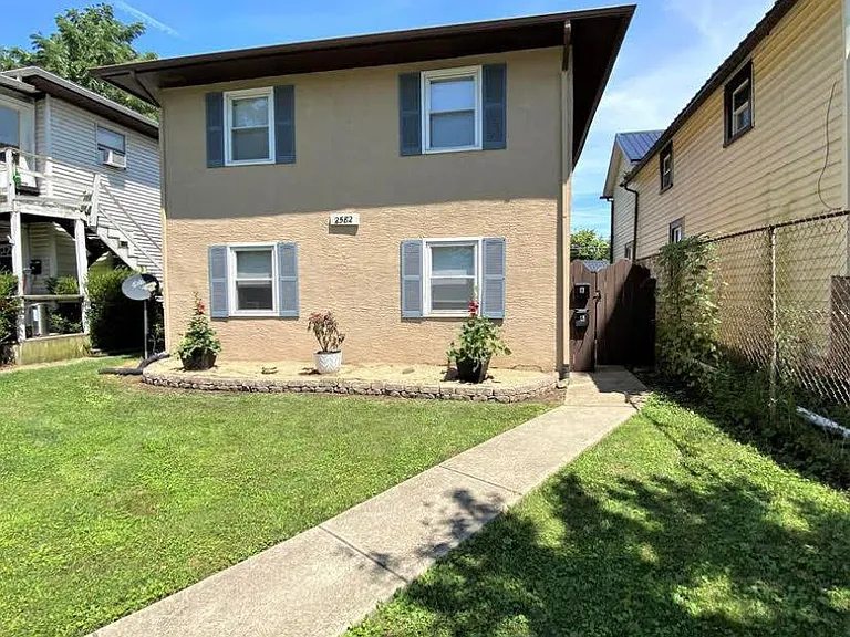 2582 Dayton Ave #A — Photo 1