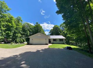 3363 Tree Tops Ln, Vanderbilt, MI 49795