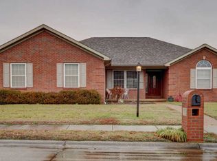 3800 Hartford Pl, Evansville, IN 47725