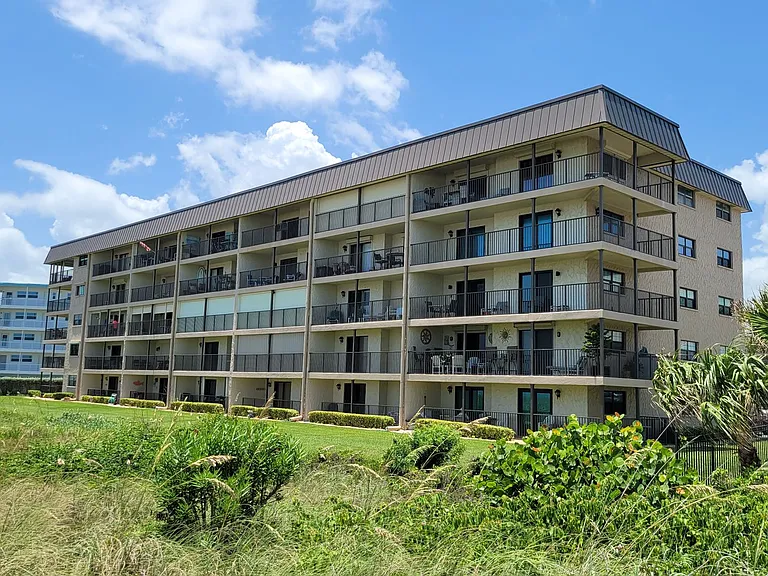 4100 Ocean Beach Blvd #205 — Photo 28