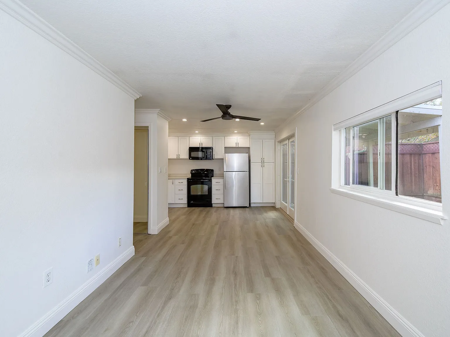 1166 El Solyo Ave — Photo 3