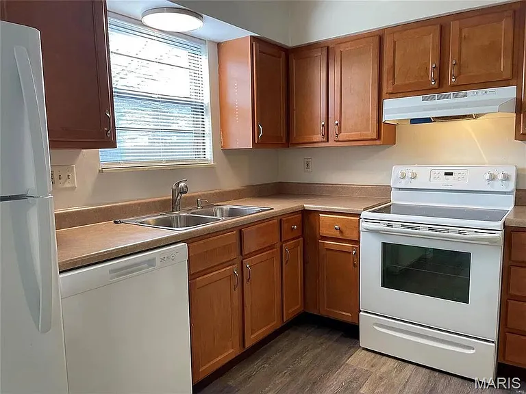 711 Plankway Dr — Photo 8