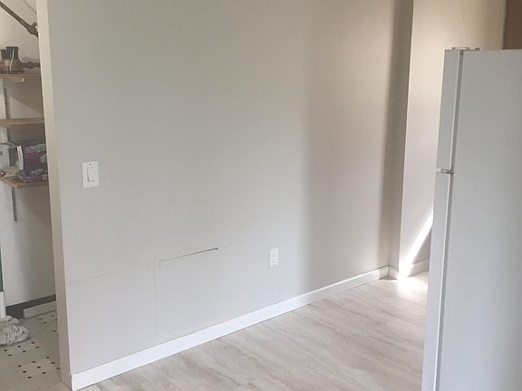 5th image of 11 Revere Ln #A