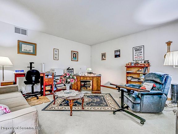 4th image of 314 Reynolds Rd