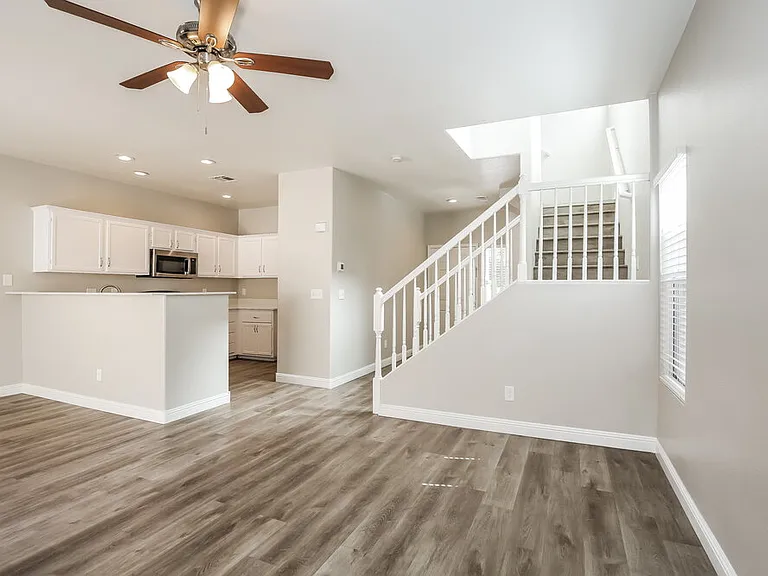 1022 Shades End Ave — Photo 6
