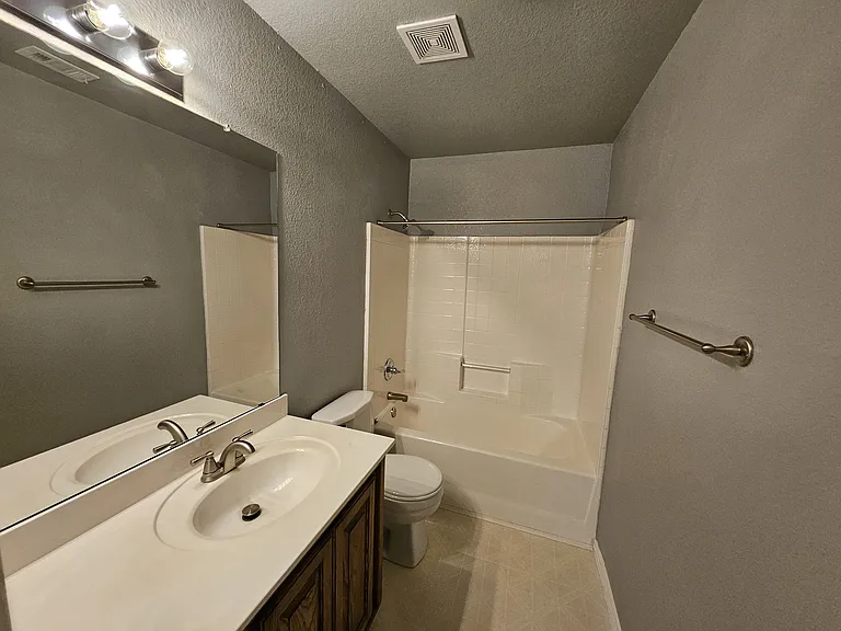 4413 New Meadow Dr — Photo 28