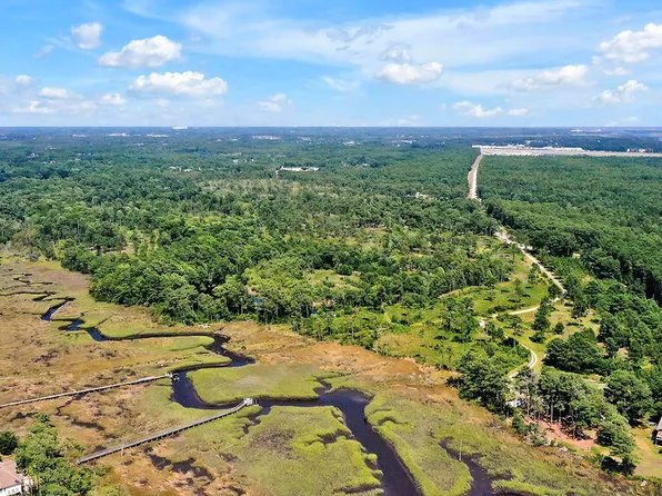 3550 Airport Road SE, Southport, NC 28461